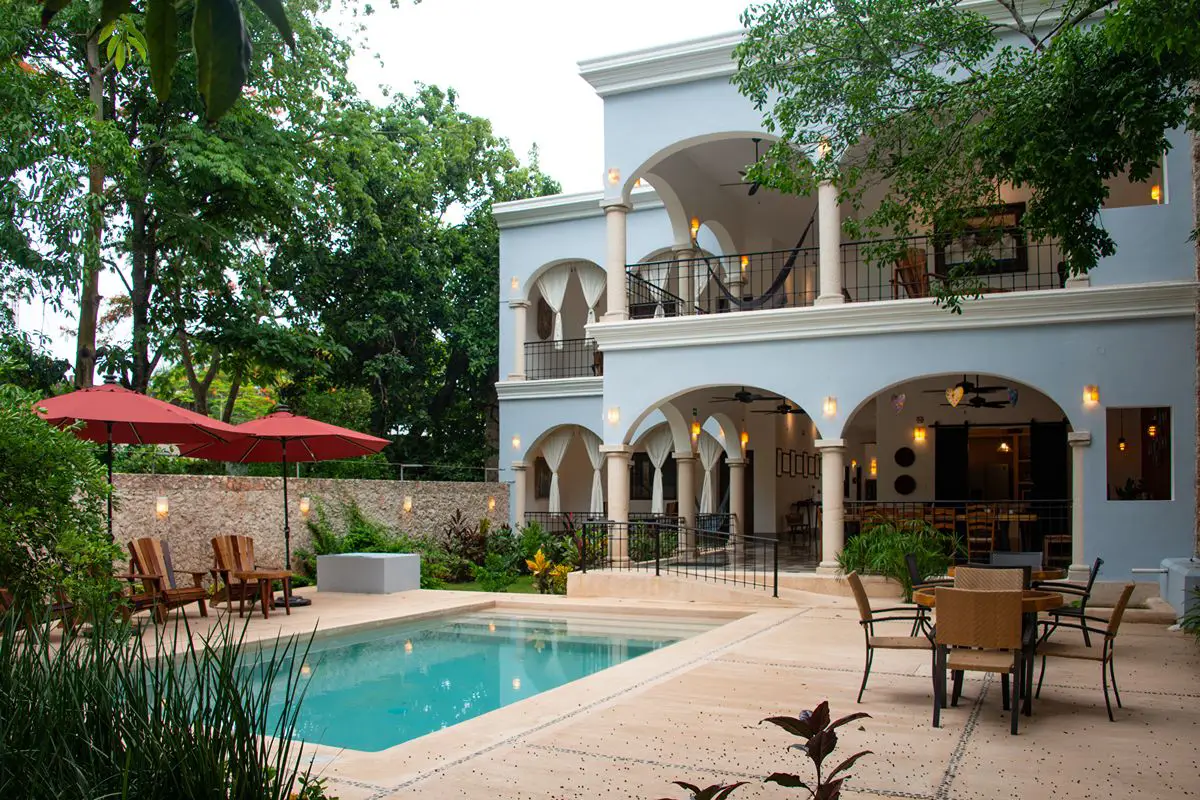 Hotel Posada San Juan in Valladolid with pool and colonial charm.
