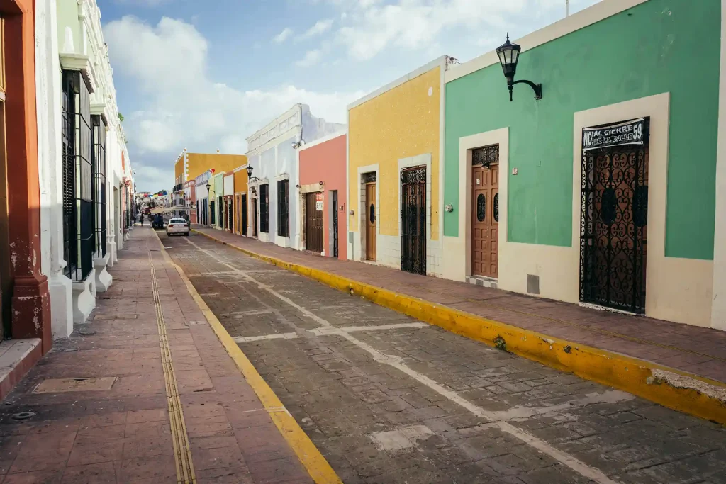 Colorful colonial street in Valladolid, Yucatán, Mexico.